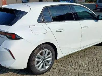 Gebraucht Opel Astra Edition 136 PS (100 kW) 2025 Weiß Kleinwagen
