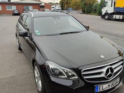 Schwarz Gebraucht 2014 Mercedes E250 Kombi | 15.200 € (Etwas zu teuer)