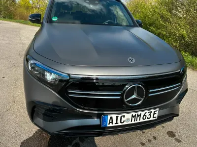Gebraucht Mercedes EQB300 AMG line 167 kW (228 PS) 2022 Silber SUV