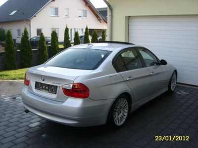 gebraucht BMW 320 d Klimaautomatik+Xenon+Sitzh.+PDC+Navi+Schiebedach