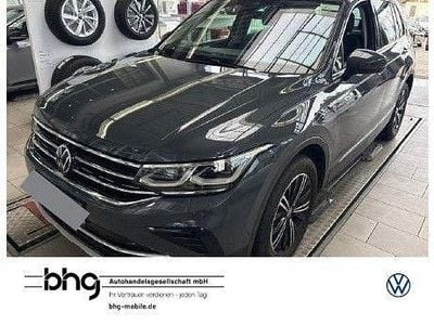 Grau Gebraucht 2022 VW Tiguan Elegance SUV | 33.730 € (Fairer Preis)