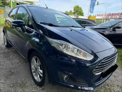 Gebraucht Ford Fiesta Celebration 101 PS (74 kW) 2016 Blau Kleinwagen