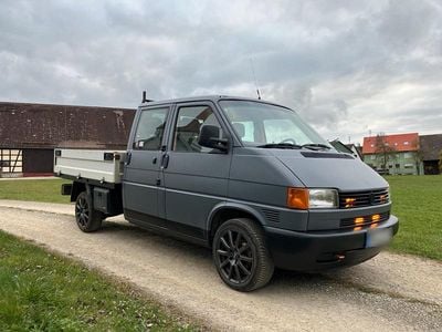 Gebraucht VW T4 102 PS (75 kW) 2002 Grau Van