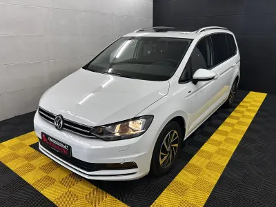 Begagnad VW Touran Join 150 HK (110 kW) 2019 Vit Minibuss