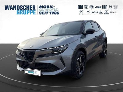Neu Alfa Romeo Junior Edizione Speciale 136 PS (100 kW) 2025 Grau metallic dach schwarz SUV