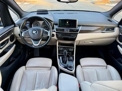 Schwarz Gebraucht 2017 BMW 225 Active Tourer Luxury Line Van / Kleinbus | 10.999 € (Fairer Preis)