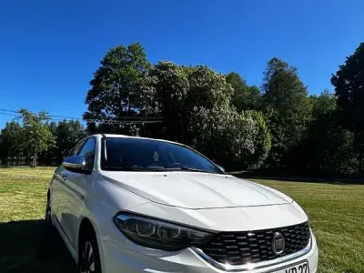 Gebraucht Fiat Tipo Mirror 120 PS (88 kW) 2020 Weiß Limousine