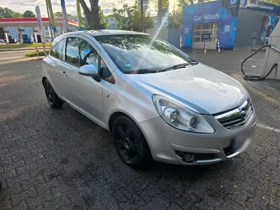 Gebraucht Opel Corsa 80 PS (58 kW) 2009 Silber Kleinwagen