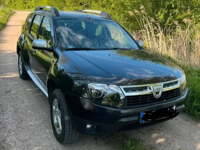 Gebraucht Dacia Duster 105 PS (77 kW) 2011 Schwarz SUV
