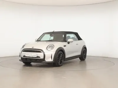 Używany Mini Cooper Classic 136 KM (100 kW) 2021 Biały Hatchback