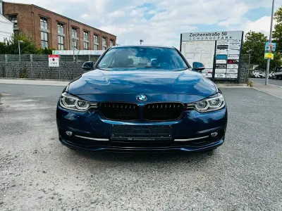 Gebraucht BMW 318 Sport Line 150 PS (110 kW) 2015 Blau Limousine