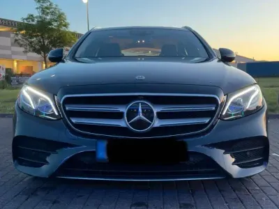 Gebraucht Mercedes E300 AMG 306 PS (225 kW) 2020 Kombi