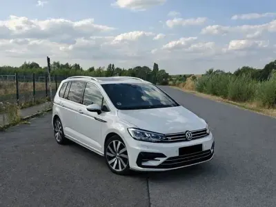 Gebraucht VW Touran Highline 179 PS (131 kW) 2017 Weiß Van / Kleinbus