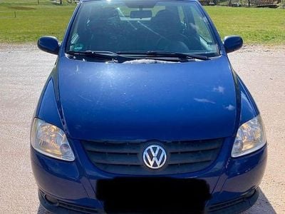 Gebraucht VW Fox 54 PS (39 kW) 2008 Blau Kleinwagen