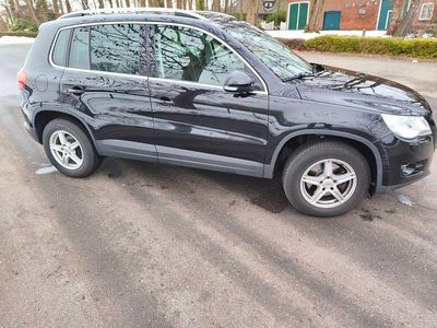 Schwarz Gebraucht 2011 VW Tiguan Sportline SUV | 7.900 € (Guter Preis)