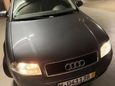 Gebraucht Audi A4 150 PS (110 kW) 2002 Grau Limousine