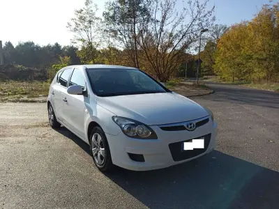 Gebraucht Hyundai i30 Edition+ 109 PS (80 kW) 2009 Weiß Limousine
