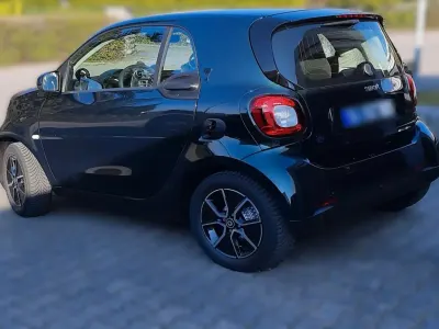 Używany Smart ForTwo Coupé 60 kW (82 KM) 2022 Zielony Coupe