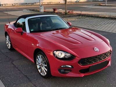Second-hand Fiat 124 Spider 140 CP (102 kW) 2016 Roșu Cabrio