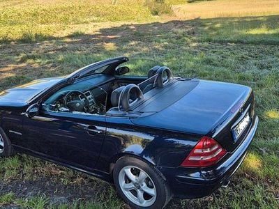 Second-hand Mercedes SLK200 163 CP (119 kW) 2002 Albastru Cabrio