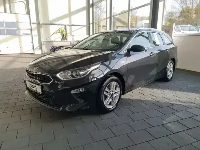 Gebraucht Kia Ceed Sportswagon Vision 136 PS (100 kW) 2020 Schwarz Kombi