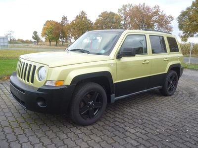 Gebraucht Jeep Patriot 170 PS (125 kW) 2012 Gold SUV