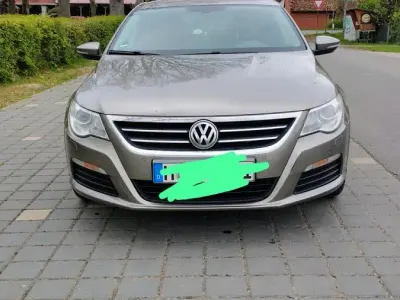 Gebraucht VW Passat 140 PS (102 kW) 2011 Braun Kleinwagen