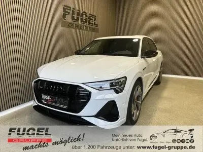 Gebraucht Audi e-tron S-Line 300 kW (408 PS) 2022 Gletscherweiß metallic SUV