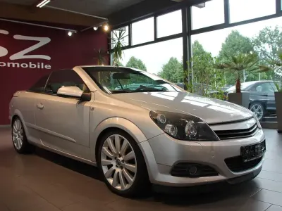 Gebraucht Opel Astra Cabriolet Cosmo 200 PS (147 kW) 2006 Starsilber/silver iii Cabrio