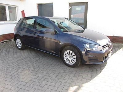 Gebraucht VW Golf VII Trendline 110 PS (80 kW) 2016 Blau Limousine