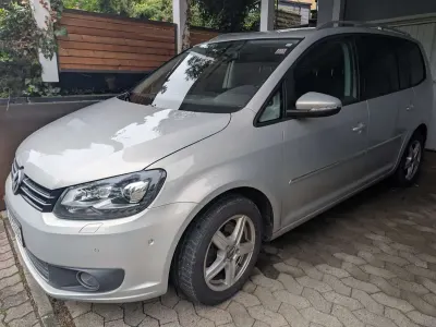Gebraucht VW Touran Highline 170 PS (125 kW) 2011 Silber Van / Kleinbus