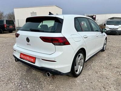 Gebraucht VW Golf VIII GTI 245 PS (180 kW) 2024 Weiß Limousine