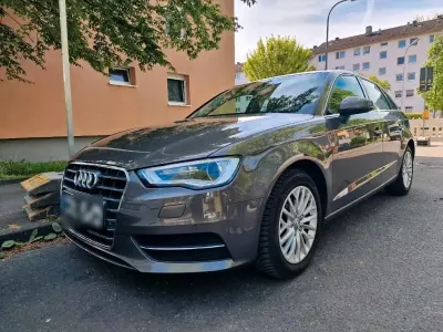 Gebraucht Audi A3 Sportback Ambiente 150 PS (110 kW) 2014 Beige Kleinwagen