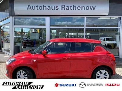 Rot Gebraucht 2020 Suzuki Swift Club Kleinwagen | 15.890 € (Teuer)