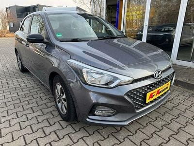 Gebraucht Hyundai i20 YES! 84 PS (61 kW) 2019 Silber Limousine