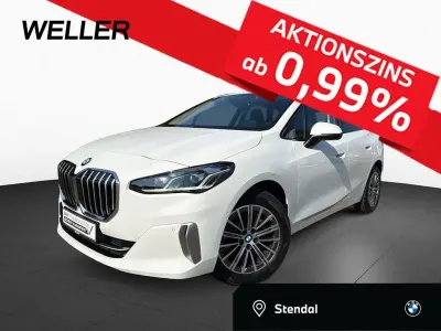 Gebraucht BMW 223 Active Tourer Luxury Line 197 PS (144 kW) 2025 Alpinweiss (weiß) Van / Kleinbus