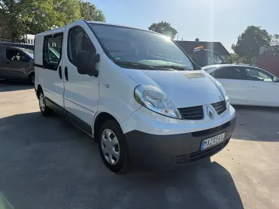 Gebraucht Renault Trafic 90 PS (66 kW) 2011 Weiß Van / Kleinbus