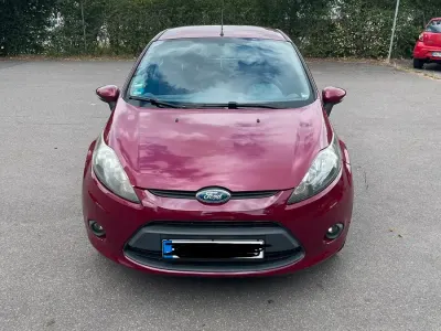 Gebraucht Ford Fiesta 60 PS (44 kW) 2009 Violet Kleinwagen