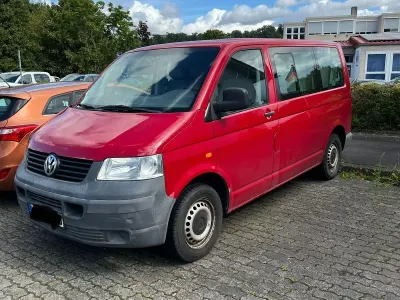 Gebraucht VW T5 Basis 105 PS (77 kW) 2004 Rot Van