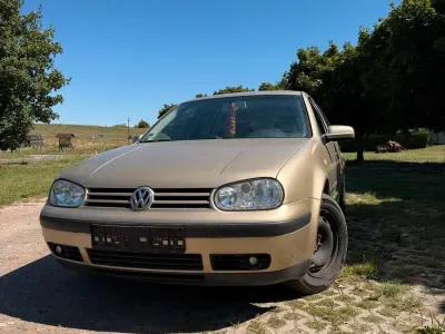 Gebraucht VW Golf IV 105 PS (77 kW) 2003 Beige Kleinwagen