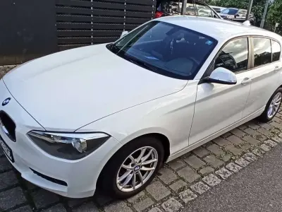 Gebraucht BMW 114 102 PS (75 kW) 2014 Weiß Kleinwagen