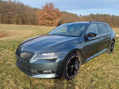 Gebraucht Skoda Superb SportLine 190 PS (139 kW) 2019 Grau Kombi