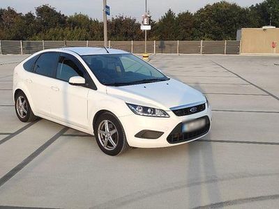 Gebraucht Ford Focus Style 145 PS (106 kW) 2009 Weiß Limousine