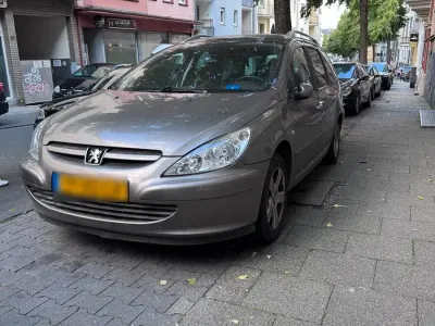 Gebraucht Peugeot 307 143 PS (105 kW) 2003 Gold Kombi