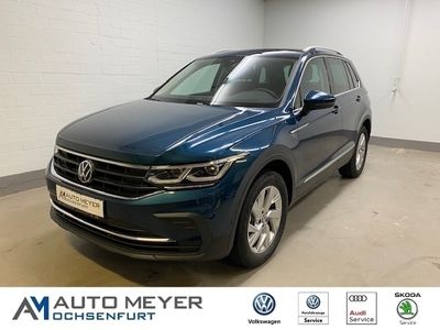 gebraucht VW Tiguan Life 2,0 TDI 4MOTION DSG NAVI AHK IQ.LIGH