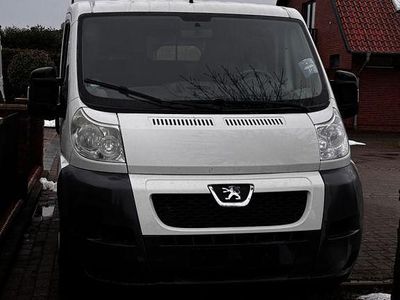 Gebraucht Peugeot Boxer 101 PS (74 kW) 2011 Weiß Van