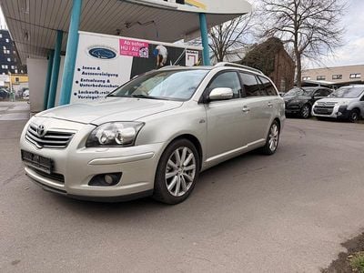 Gebraucht Toyota Avensis 177 PS (130 kW) 2008 Gold Kombi
