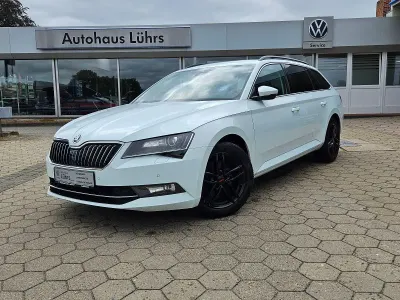 Gebraucht Skoda Superb Ambition 179 PS (131 kW) 2017 Weiß Kombi