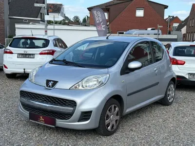 Gebraucht Peugeot 107 Filou 68 PS (50 kW) 2009 Grau Kleinwagen