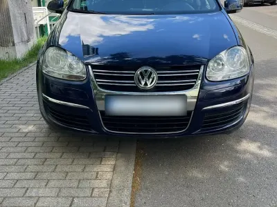 Gebraucht VW Jetta 101 PS (74 kW) 2005 Blau Limousine